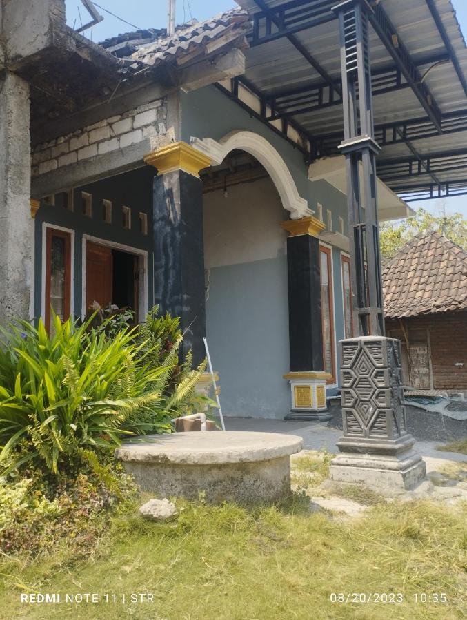 Hellsel Homestay Lamongan 外观 照片